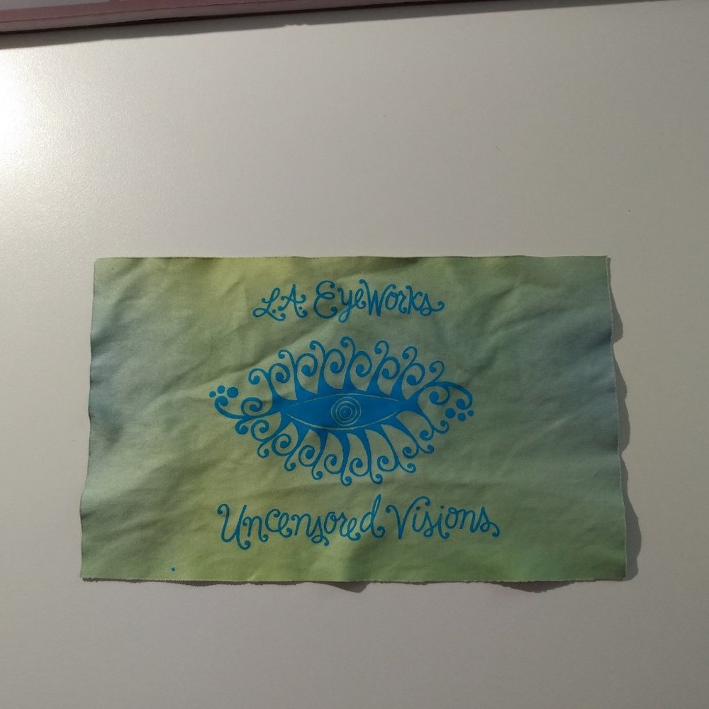 LA EYEWORKS EYEGLASS CLEANING CLOTH